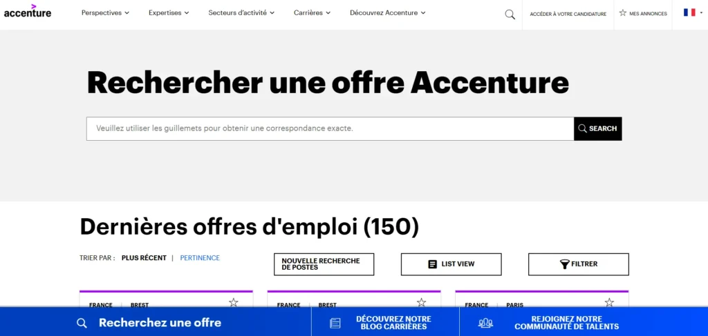 L'image montre la page d'accueil du site d'Accenture avec un fond noir et un texte blanc en grandes lettres capitales indiquant : "RÉINVENTEZ LES POSSIBILITÉS POUR VOTRE ENTREPRISE" suivi du slogan "Place au changement". En dessous, quatre sections présentent des études et visions sur les tendances technologiques et stratégiques, notamment "Vision technologique 2026", "Life Trends 2026", "L'IA pour tous", et "ESG : de la conformité à l'avantage stratégique". Le logo d’Accenture, une flèche violette, est en haut à gauche, tandis que des menus de navigation et une icône de recherche sont en haut de la page.